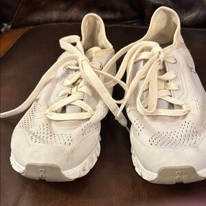 On Running Women's Cream Sneakers